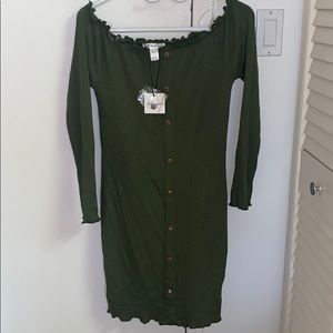 Green off shoulder dress